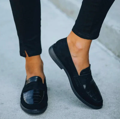 Stylish Croc-Detail Loafers