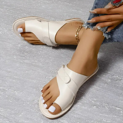 Stylish Horizon Buckle Sandals