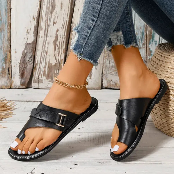 Stylish Horizon Buckle Sandals