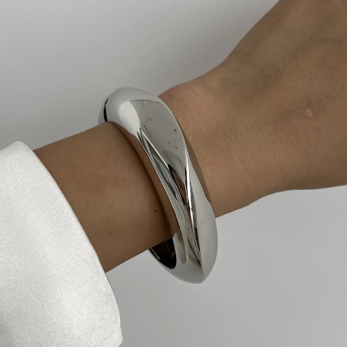 Elegant Fluid Cuff Bracelet