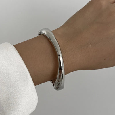 Elegant Fluid Cuff Bracelet