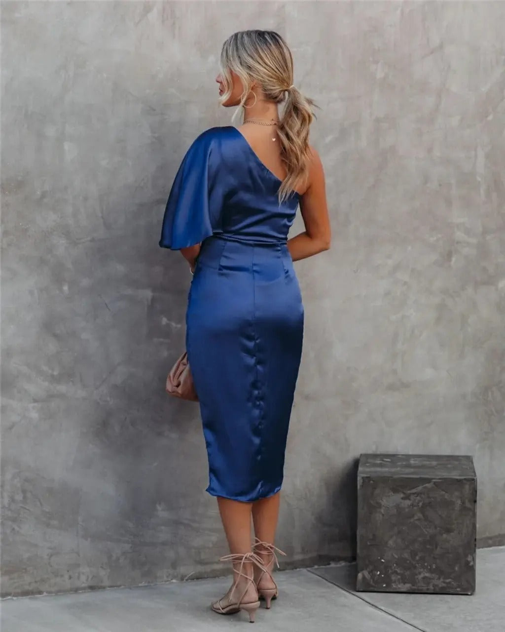Midnight Allure One-Shoulder Midi Dress
