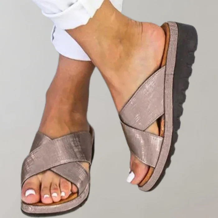 Tranquil Crossband Sandals