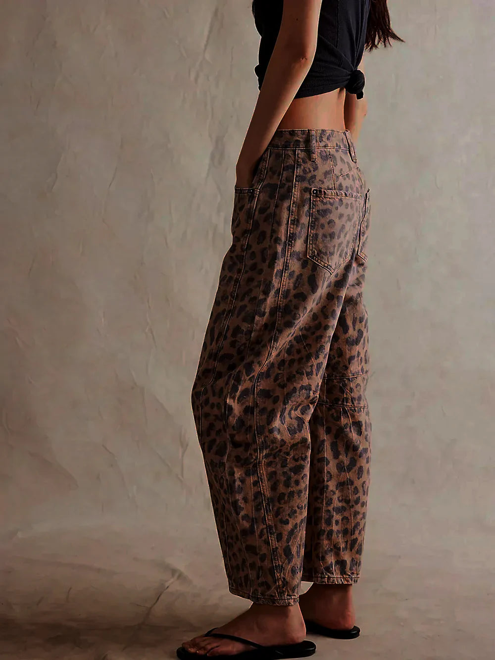 Wide-Leg Leopard Jeans